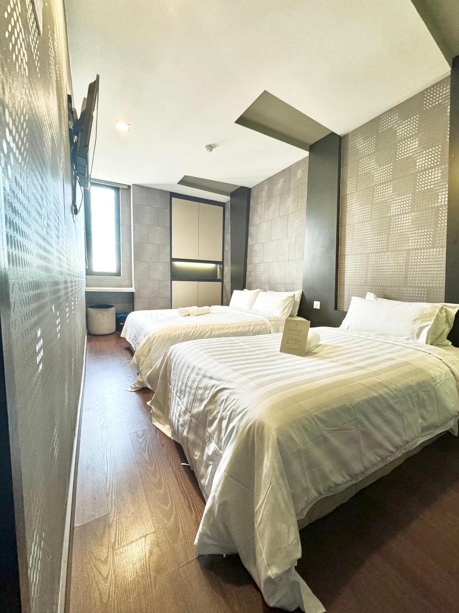 Chariton Hotel Nusa Bestari Джохор Бахру Екстериор снимка
