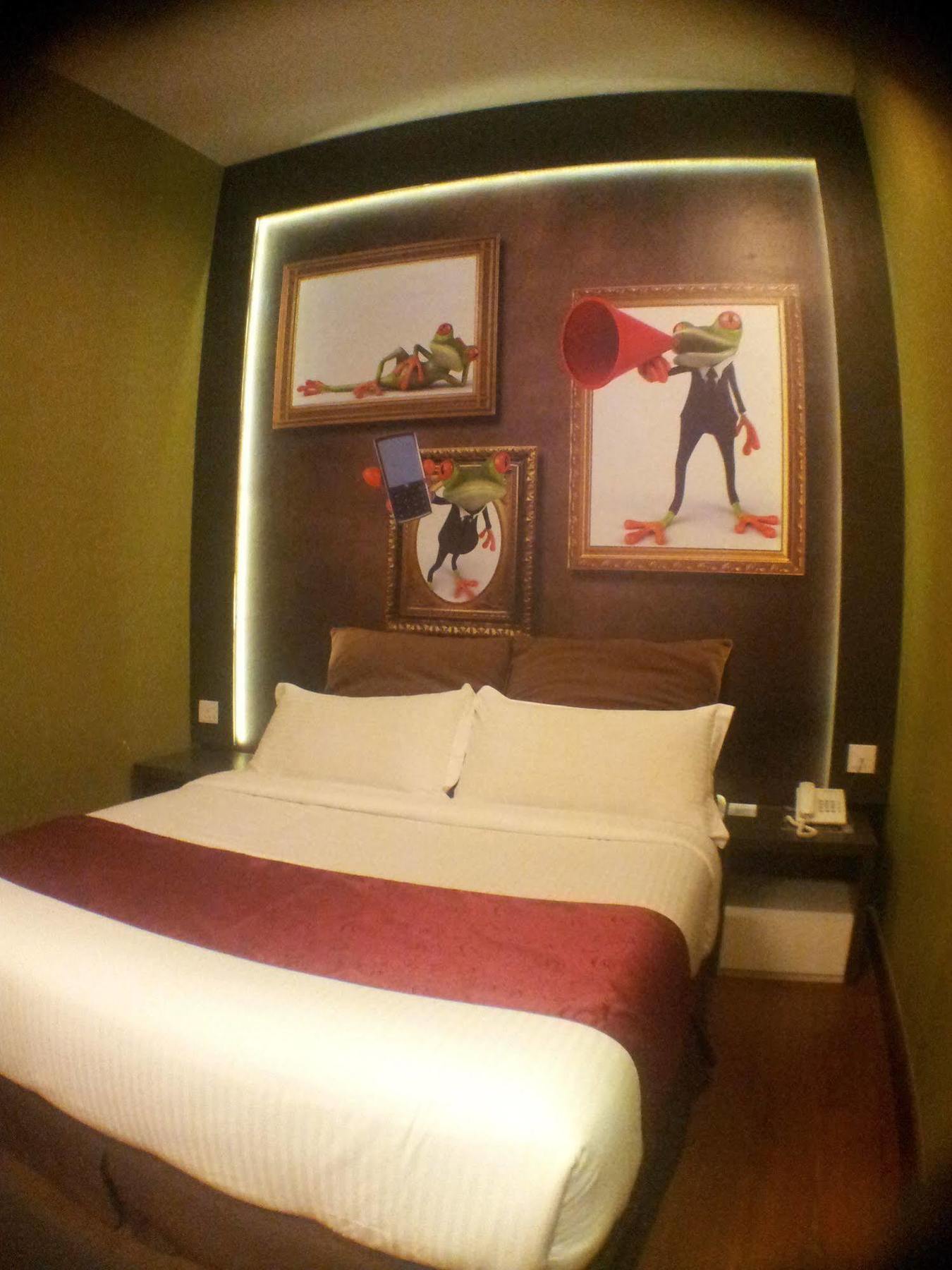 Chariton Hotel Nusa Bestari Джохор Бахру Екстериор снимка