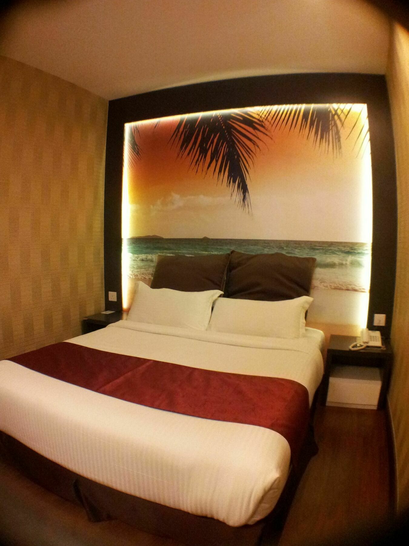 Chariton Hotel Nusa Bestari Джохор Бахру Екстериор снимка